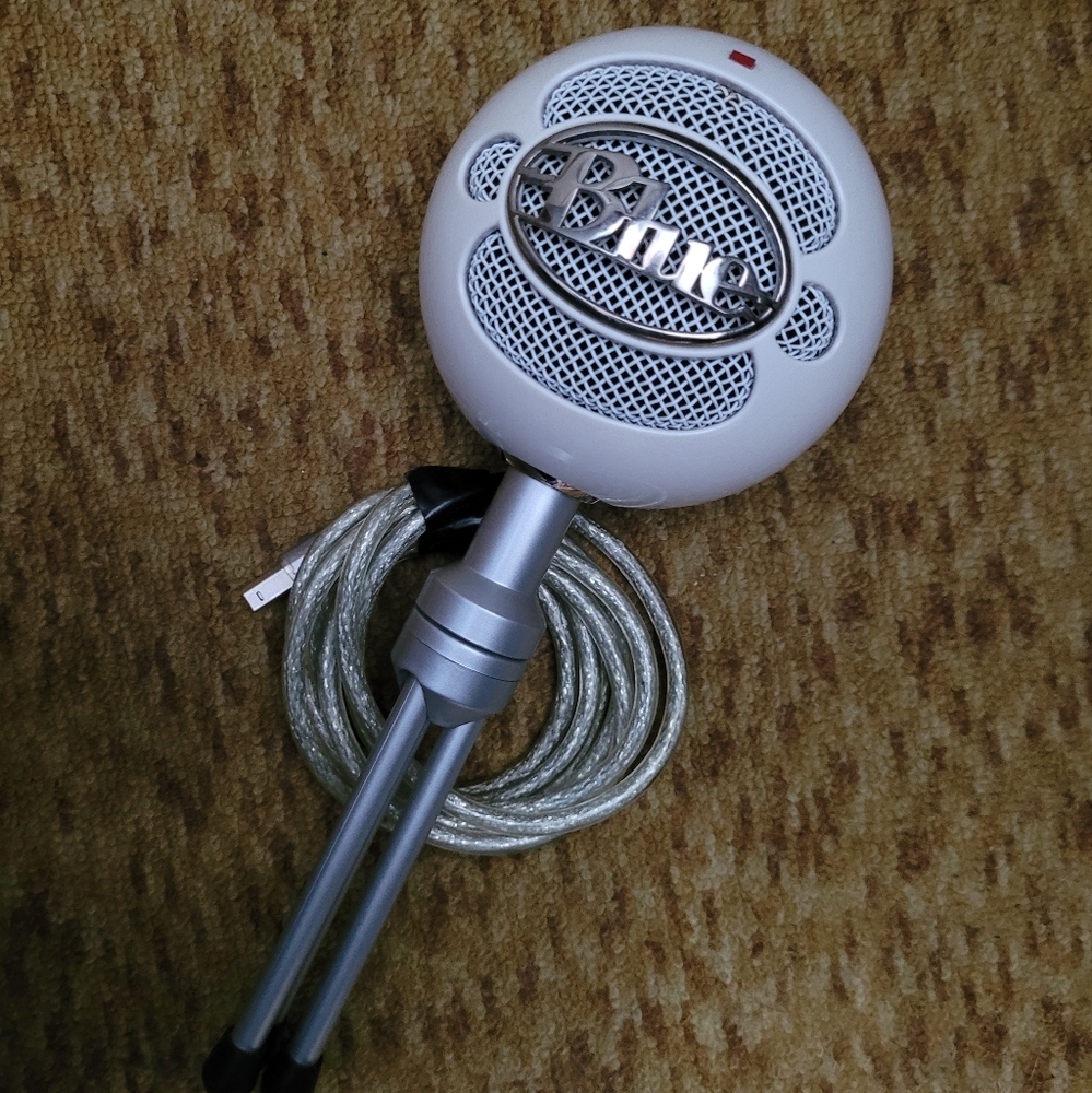 Snowball blue microphone